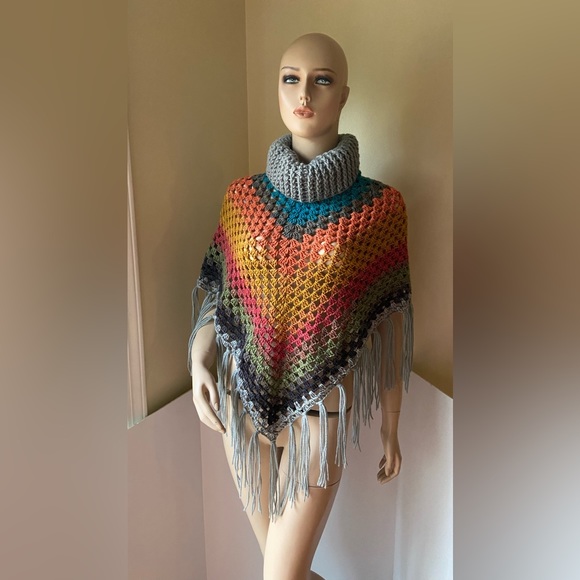 Crochet Boho Poncho - Picture 5 of 9